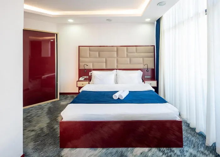 Denis Hotel