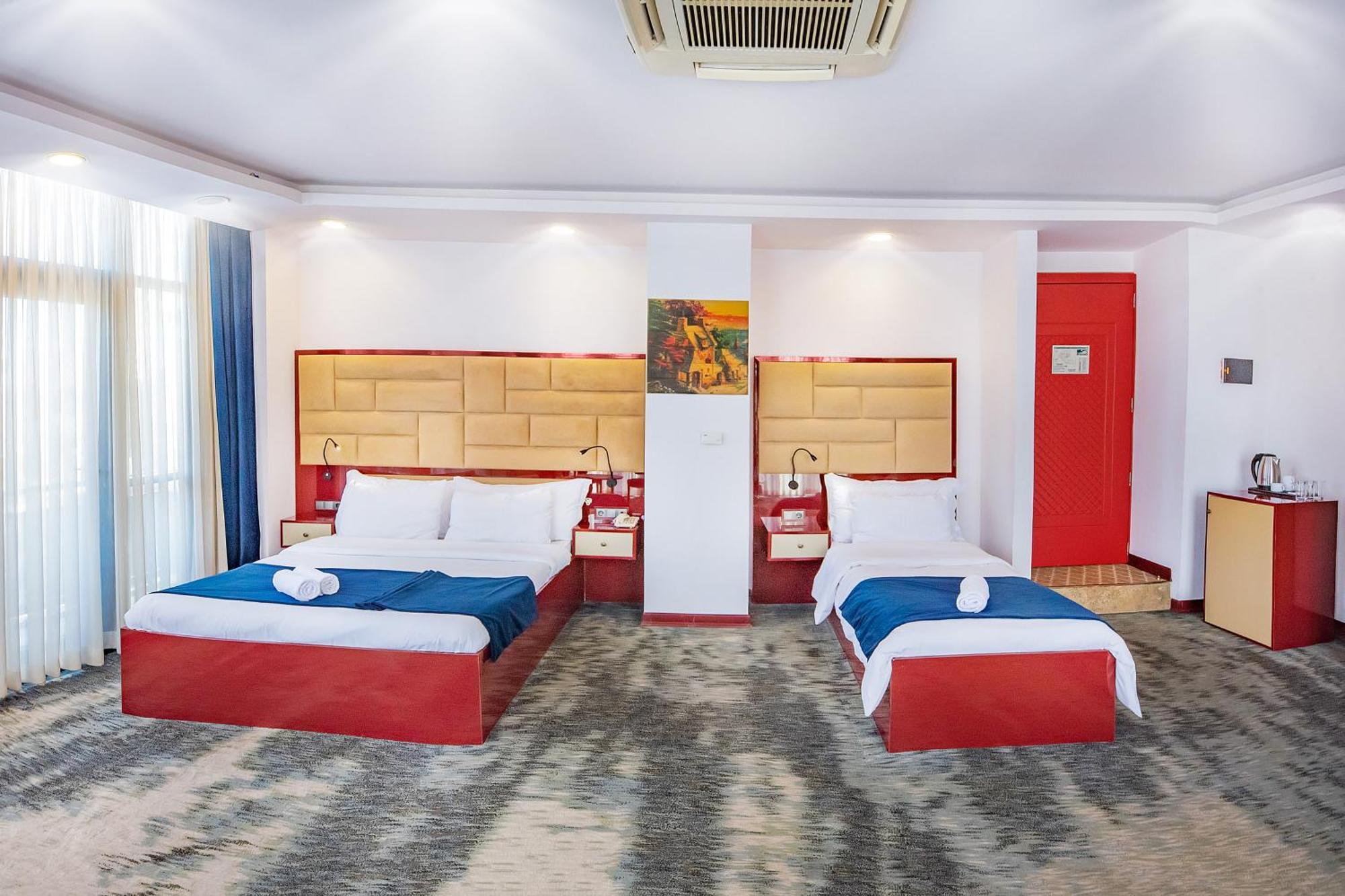 Hotel Denis