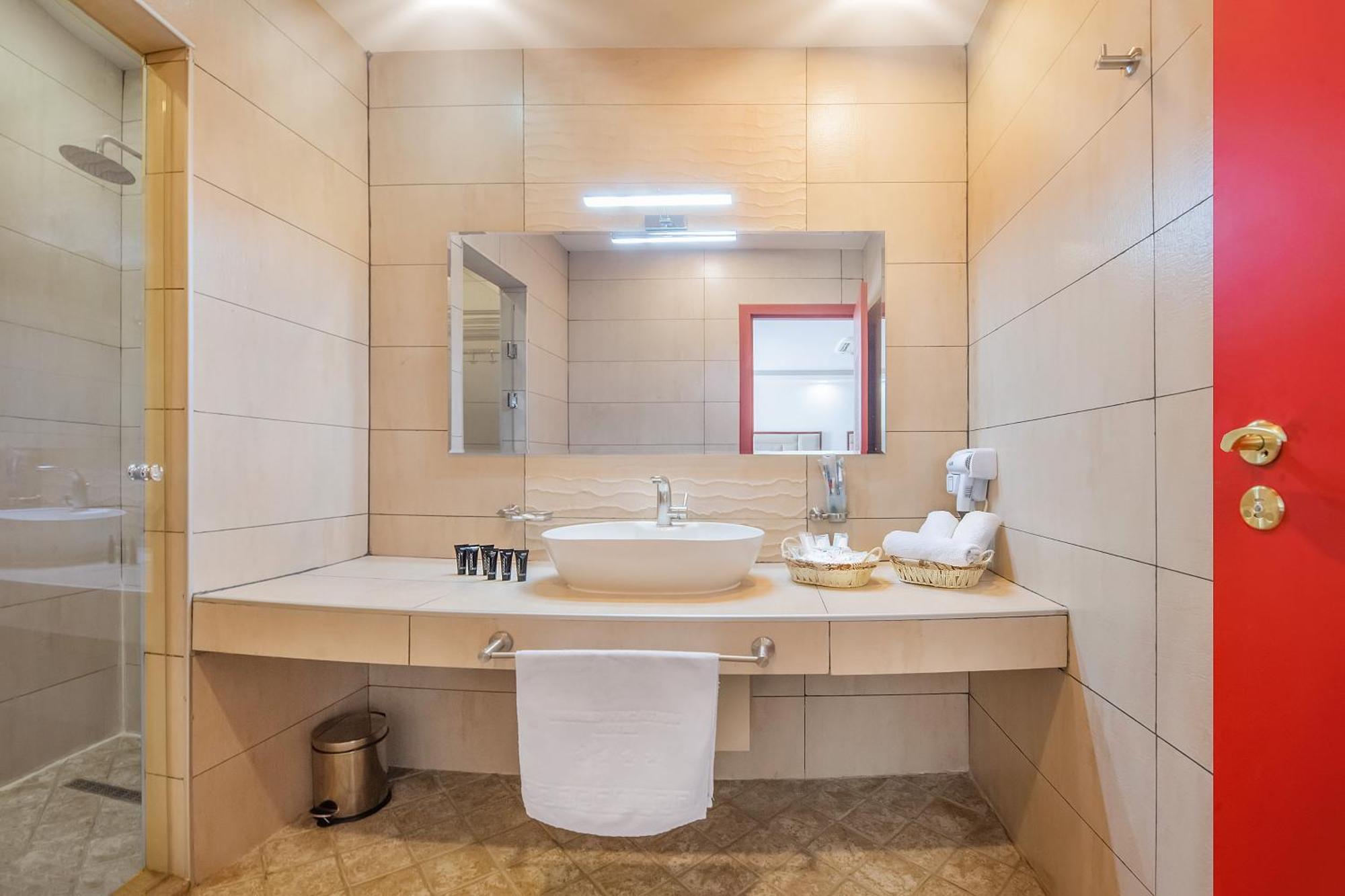 Denis Hotel 4*